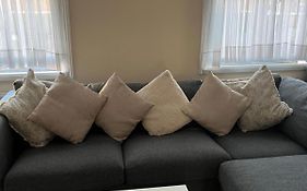 Quiet And Cozy 2 Seperate Bedrooms And 2 Bathroom With Terrace